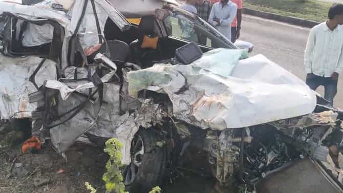 महाराष्ट्रात भीषण अपघातांचा थरार, 2 दिवसात 5 जण ठार, मुंबईहून आलेल्या नवरीचाही मृत्यू