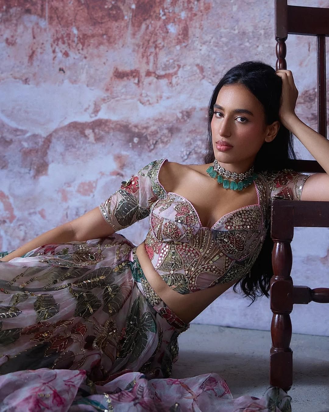  हार्दिक पांड्याच्या नव्या गर्लफ्रेंडचं नाव माहिका शर्मा असे आहे. आता हार्दिकसारख्या स्टार क्रिकेटपटूच्या प्रेमात पडलेली ही माहिका नेमकी कोण आहे? असा प्रश्न विचारला जातोय. 