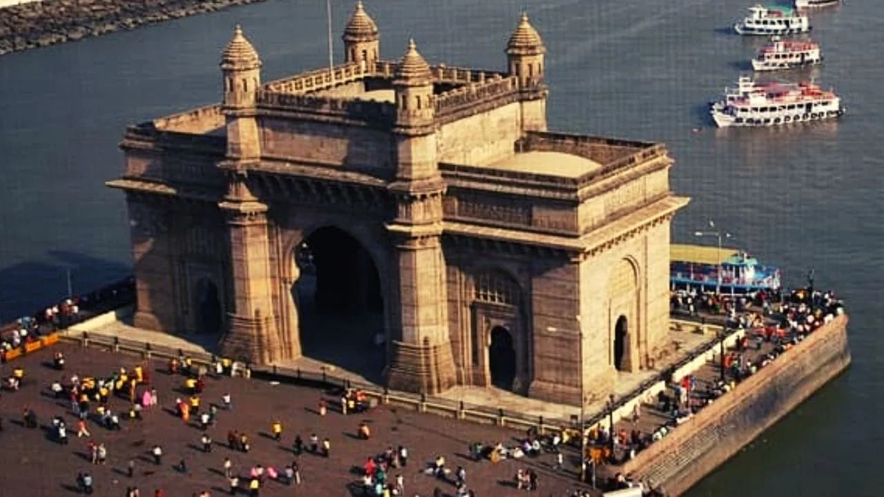 धक्कादायक, मुंबईत फ्लॅटवरील छाप्यात सापडले अणुबॉम्ब डिझाइनचे 14 गुप्त नकाशे, मोठ्या घातपातचा कट? धक्कादायक, मुंबईत फ्लॅटवरील छाप्यात सापडले अणुबॉम्ब डिझाइनचे 14 गुप्त नकाशे, मोठ्या घातपातचा कट?