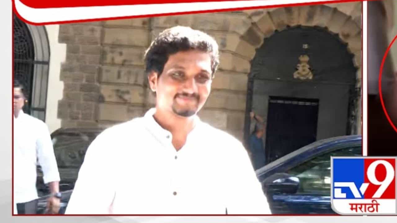 शाब्बास रे पठ्ठ्या! लोकल ट्रेनमध्येच महिलेचं बाळंतपण; तरुणाने दाखवल धाडस अन्