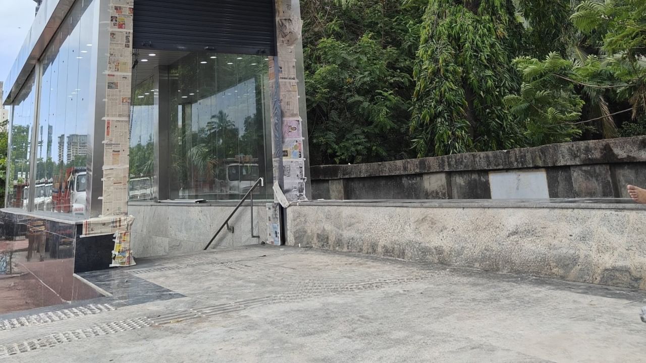 दक्षिण मुंबईला याआधी कोणतीही मेट्रो सेवा नव्हती. त्यामुळे मंत्रालय आणि दक्षिण मुंबईत येणाऱ्या सरकारी कर्मचाऱ्यांना त्रास सहन करावा लागत होता. आता मात्र त्यांना मेट्रोचा मोठा फायदा होणार आहे.