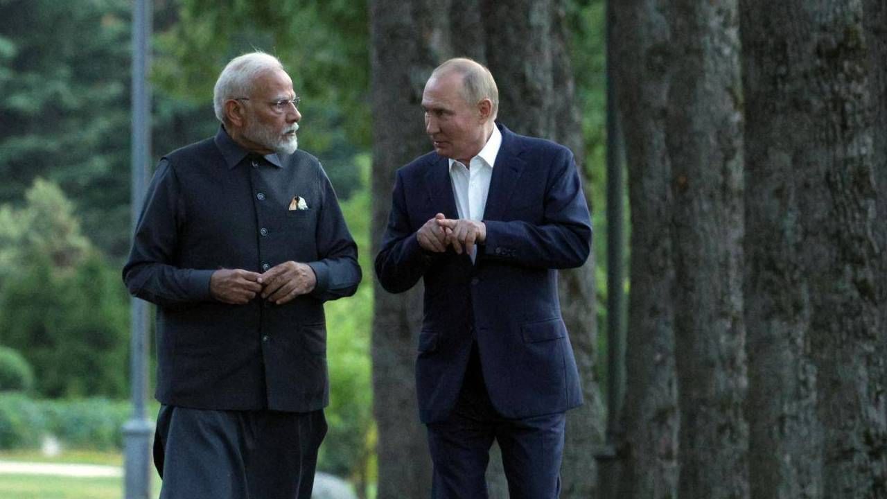 भारताचा रशियाला सर्वात मोठा झटका, तेल खरेदीचा खळबळजक निर्णय, डोनाल्ड ट्रम्प यांच्या डावात...