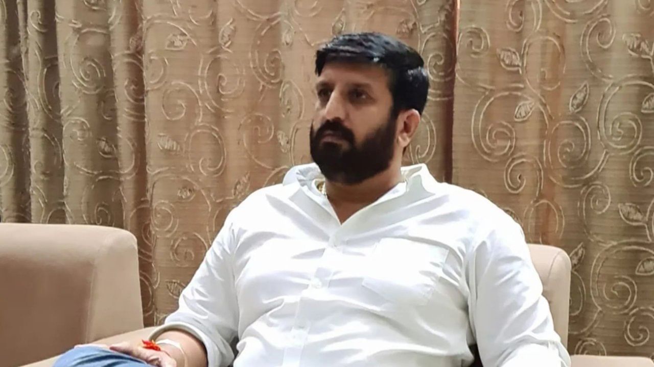 निलेश घायवळच्या घरावर छापेमारी, पोलिसांना काय सापडलं? यादी आली समोर