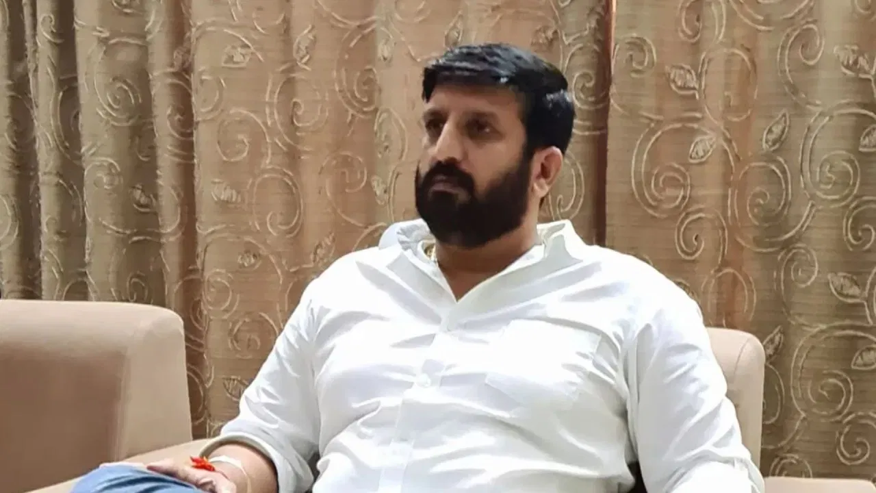 निलेश घायवळचा पाय आणखी खोलात, पुणे पोलीसांचा थेट UKशी संपर्क, लवकरच अटक होणार?