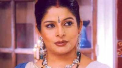 150 पेक्षा जास्त मालिका करणाऱ्या अभिनेत्रीने घेतला संन्यास, भीक मागून जगते आयुष्य