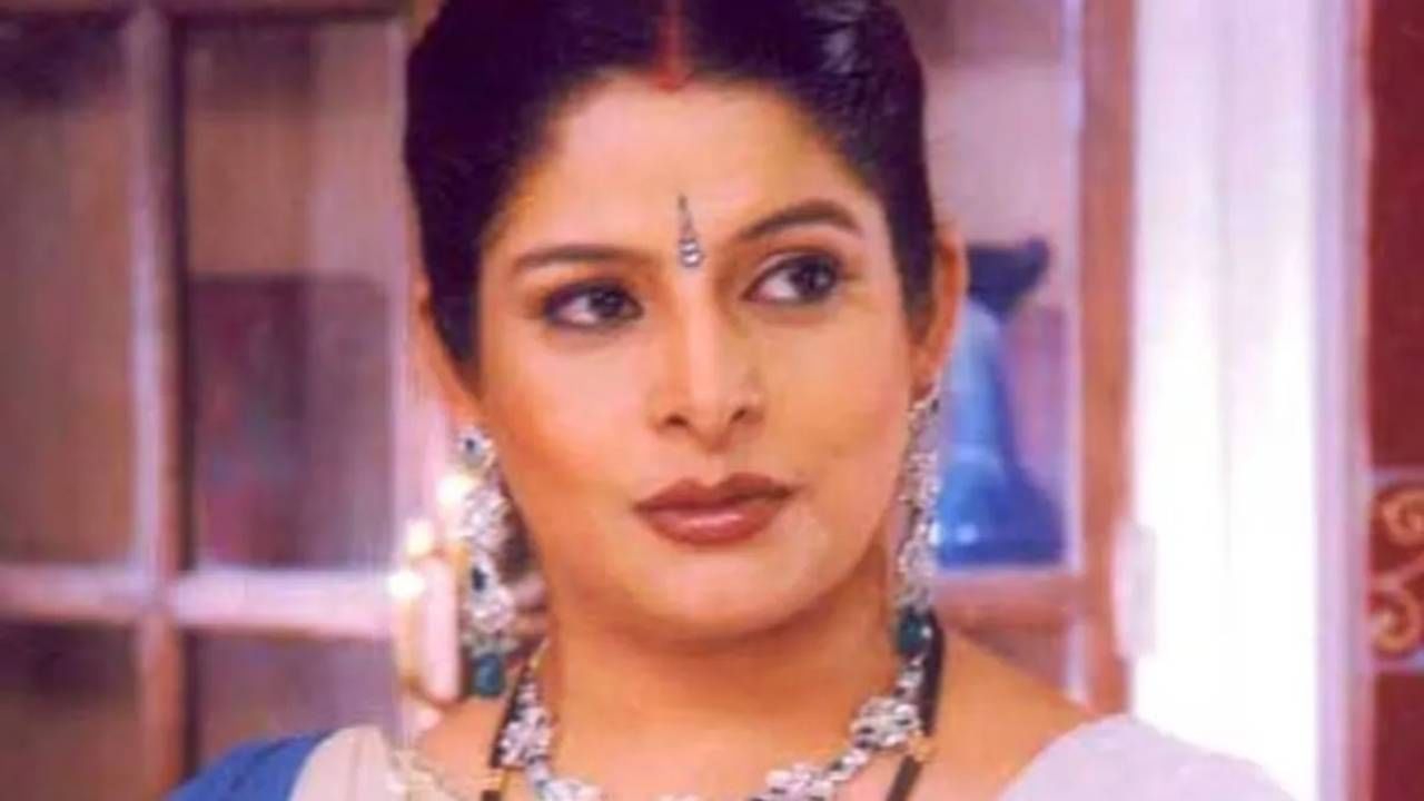 150 पेक्षा जास्त मालिका करणाऱ्या अभिनेत्रीने घेतला संन्यास, भीक मागून जगते आयुष्य