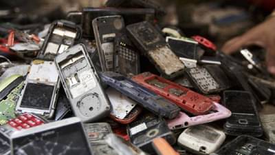 जुना फोन फेकून देऊ नका, सोन्यासह अनेक मौल्यवान धातू लपलेले, जाणून घ्या