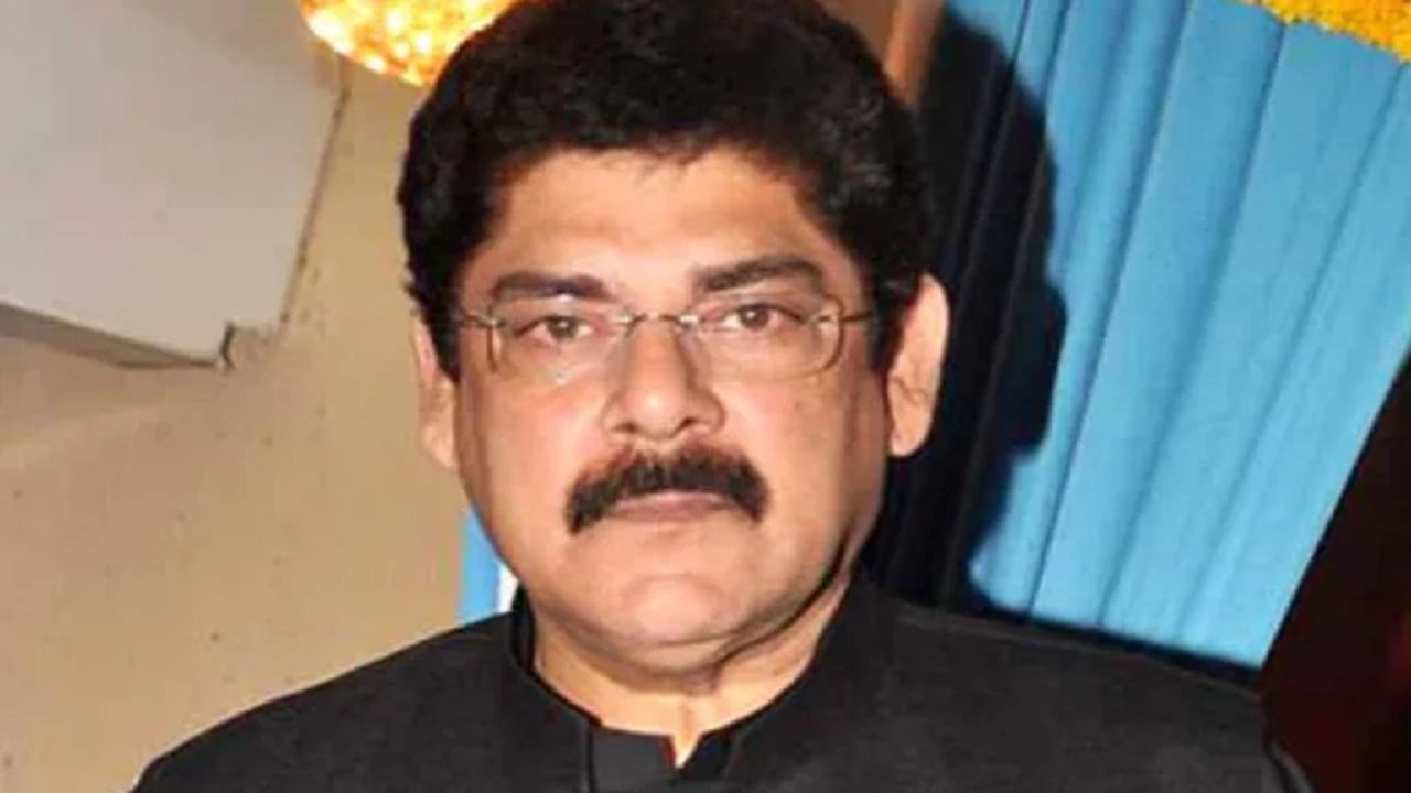 पंकज धीर यांनी 68 व्या वर्षी घेतला अखेरचा श्वास. कुटुंबियांसाठी मागे ठेवलीये गडगंज संपत्ती पंकज धीर यांनी 68 व्या वर्षी घेतला अखेरचा श्वास. कुटुंबियांसाठी मागे ठेवलीये गडगंज संपत्ती