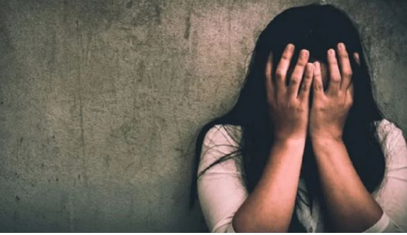 या घटनेमुळे परिसरात एकच खळबळ उडाली आहे. दरम्यान, पोलिसांनी तातडीने कारवाई करत सहा जणांना अटक देखील केली आहे. याप्रकरणी जिंतूर पोलीस ठाण्यात विविध कलमांतर्गत गुन्हा दाखल करण्यात आला आहे.  