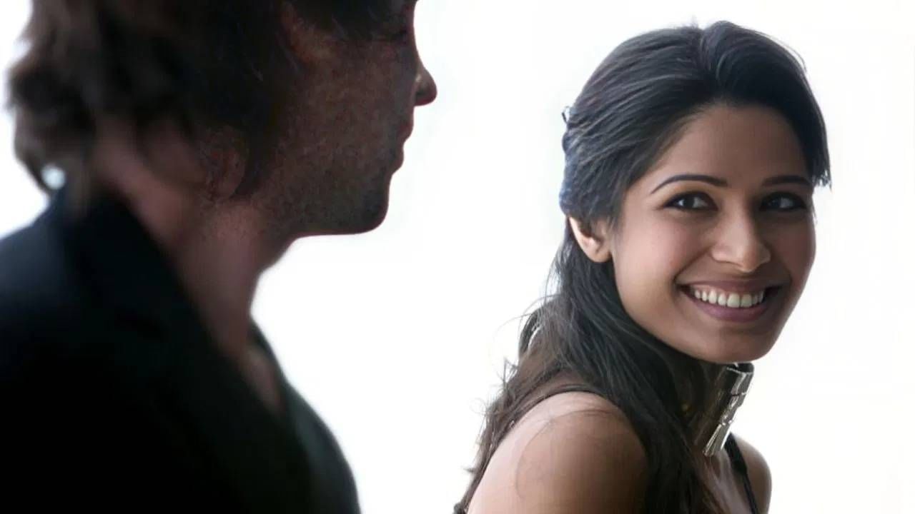 फ्रीडाने एक इंटरनॅशनल टूरिज्म शो,'फुल सर्कल' होस्ट केलेला. तिने 2005 मध्ये मॉडलिंग सुरु केलं. ती रिग्लीज च्युइंग गम, स्कोडा आणि वोडाफोन इंडिया सारख्या ब्रांडसाठी टेलीविजन आणि प्रिंट जाहीरातींमध्ये दिसली.  