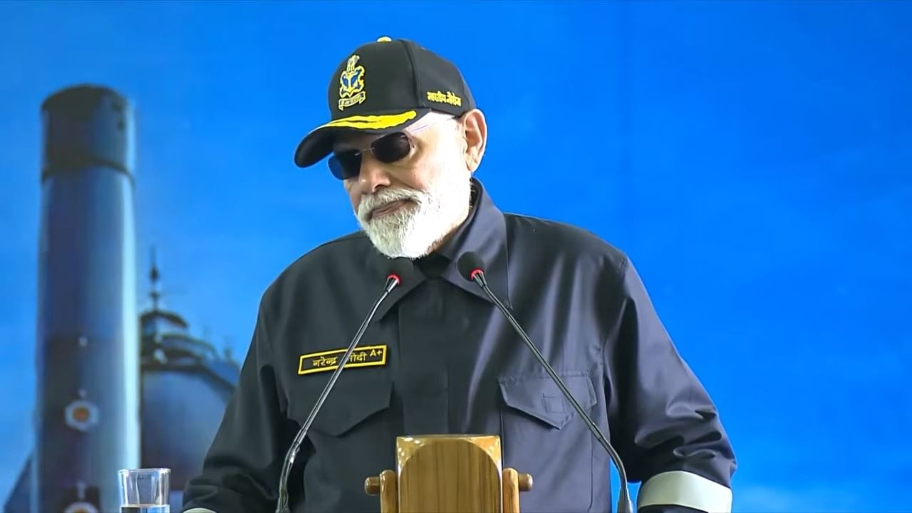 यासोबत पंतप्रधान नरेंद्र मोदींनी आयएनएस विक्रांतचे महत्त्व यावेळी सांगितले. काही महिन्यांपूर्वीच आम्ही पाहिले आहे की आयएनएस विक्रांतचे नाव ऐकूनच संपूर्ण पाकिस्तानची झोप उडाली होती, असे मोदी म्हणाले.