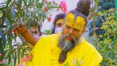 Premanand Maharaj: प्रेमानंद महाराजांची तब्ब्येत खरंच बिघडली? महत्त्वाचा Video आला समोर