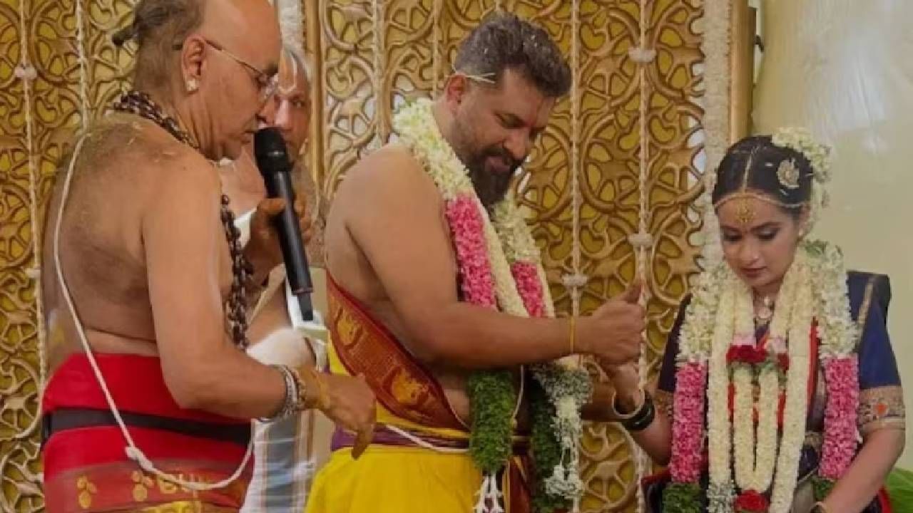 या गंभीर आरोपांनंतर रघु दीक्षितने जाहीररित्या माफी मागितली होती. मी चांगला पती होऊ शकलो नाही, पण ती चांगली पत्नी होती, असं रघुने मयुरीला घटस्फोट देताना म्हटलं होतं. सध्या रघु त्याच्या दुसऱ्या लग्नामुळे चर्चेत आला आहे. 
