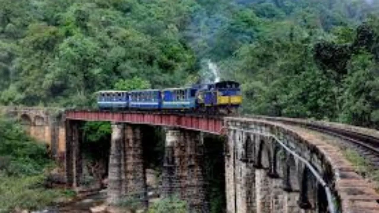 प्रत्येक पूल आणि बोगद्याची एक विशिष्ट भार क्षमता असते. जेव्हा ट्रेन हळू चालते, तेव्हा तिचे वजन पुलाच्या खांबांवर, सांध्यांवर आणि संरचनेवर समान प्रमाणात वितरित केले जाते.