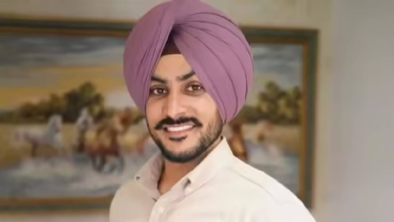 भीषण अपघातानंतर 12 दिवस ICU मध्ये व्हेंटिलेटरवर; अखेर प्रसिद्ध गायकाची मृत्यूशी झुंज अपयशी