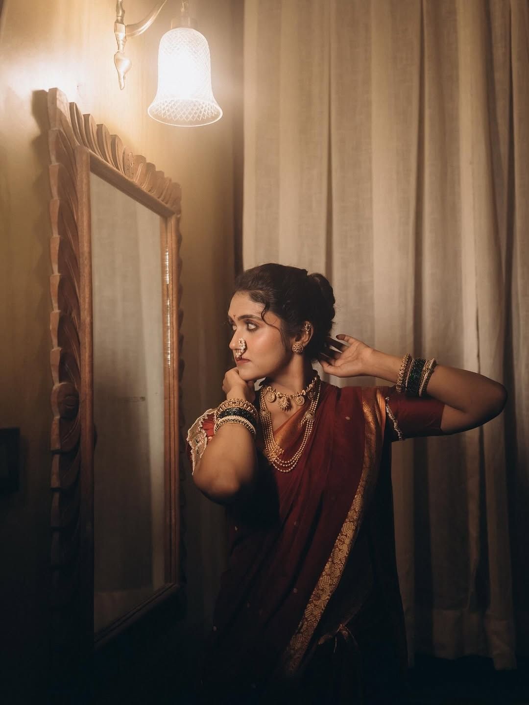 दसऱ्याच्या दिवशी अभिनेत्रीने खास फोटोशूट केलं आहे. सध्या सोशल मीडियावर रिंकू हिचे फोटो तुफान व्हायरल होत आहेत. चाहते अभिनेत्रीच्या लूकचं कौतुक देखील करत आहेत.