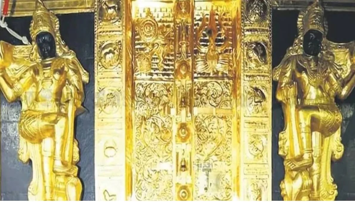 सबरीमाला मंदिरातून झाली सोन्याची चोरी ? केरळात खळबळ, विरोधीपक्षाने मागितला राजीनामा