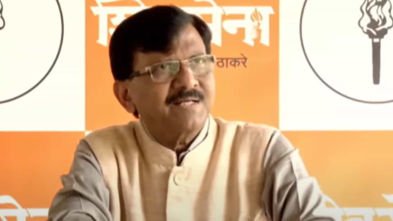 लोढांनी तिकडे कबूतरखाना सुरु करा...; संजय राऊतांनी सुनावले