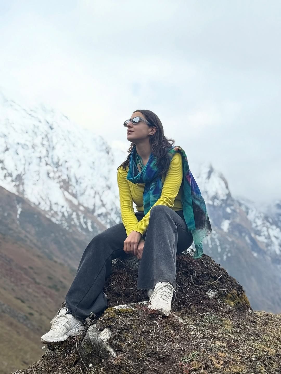 सांगायचं झालं तर, सारा अली खान हिने 'केदारनाथ'  सिनेमातून बॉलिवूडमध्ये पदार्पण केलं. सिनेमात सारा हिच्यासोबत अभिनेता सुशांत सिंह राजपूत याने मुख्य भूमिका साकारली. 