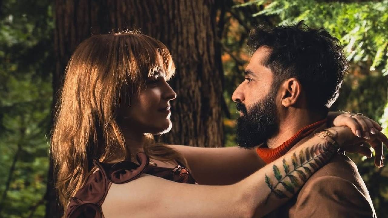 सारंग आणि पॉला यांचं 'भाडिपा' नावाचं युट्यूब चॅनल अत्यंत लोकप्रिय आहे. एका जवळच्या मैत्रिणीसोबत मिळून या दोघांनी काही वर्षांपूर्वी ते चॅनल सुरू केलं होतं. लोकप्रियता मिळाल्यानंतर त्यांनी इतरही युट्यूब चॅनल्स सुरू केले. त्यामुळे एका अर्थाने सारंग आणि पॉला हे दोघं बिझनेस पार्टनरसुद्धा आहेत.