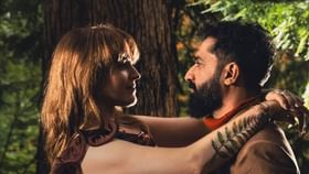 12 वर्षांच्या रिलेशनशिपनंतर सारंग साठ्येनं पॉलाशी बांधली लग्नगाठ