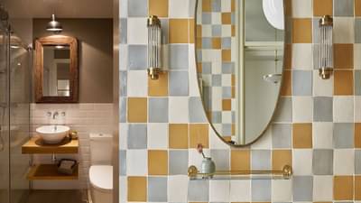 बाथरूममधील या छोटाशा चूका वास्तुदोष निर्माण करू शकतात; या गोष्टी करणे टाळा