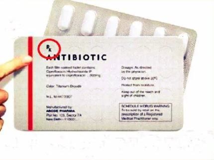 पण अनेकदा गोळ्या ज्या पॉकेटमध्ये येतात, त्यावर बरीच महत्त्वाची माहिती दिलेली असती. ही माहिती न वाचताच आपण त्या गोळ्या घाऊन टाकतो. अनेकदा तर आपण डॉक्टरांकडे न जाता थेट औषधालयात जाऊन अमुक-अमुक आजारासाठी एखादी गोळी घेऊन येतो.