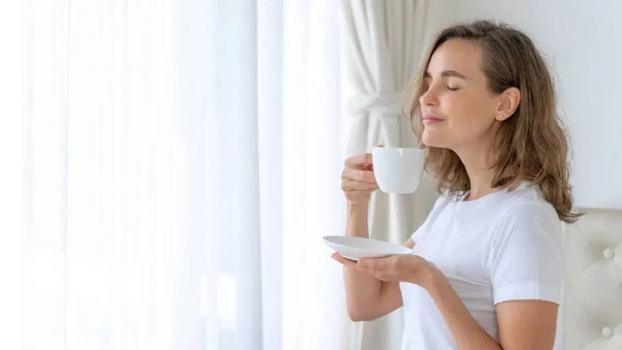 चहाचा एक घोट पिताच अपंग झाली महिला, मरता-मरता वाचली, तुमच्यासोबतही घडू शकतं असं, नेमकं कारण काय?