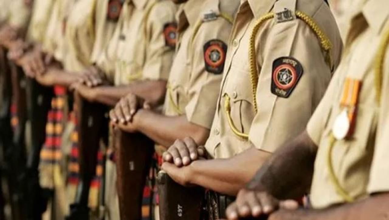 पोलीस आणि वकील यांच्या नादाला लागू नये असं म्हणतात. एकदा यांच्या कचाट्यात सापडलं की काही खरं नाही, असंच सामान्य लोक म्हणतात. पोलीस कधी काय करतील हे सांगता येत नाही. सध्या मात्र एक अजब प्रकार समोर आला आहे. 