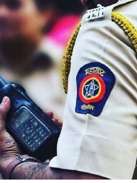 अटक आरोपींना कल्याण न्यायालयात हजर केले असता दोन वर्षांच्या मुलीवर खुनाचा प्रयत्न केल्याचा गुन्हा दाखल झाल्याचे वकिलाने न्यायाधीशाच्या निदर्शनास आणून दिल्याने तपसा अधिकाऱ्यांची बोबडी वळली. त्यामुळे आता या प्रकरणात पुढे काय होणार, हे पाहणे महत्त्वाचे ठरणार आहे.