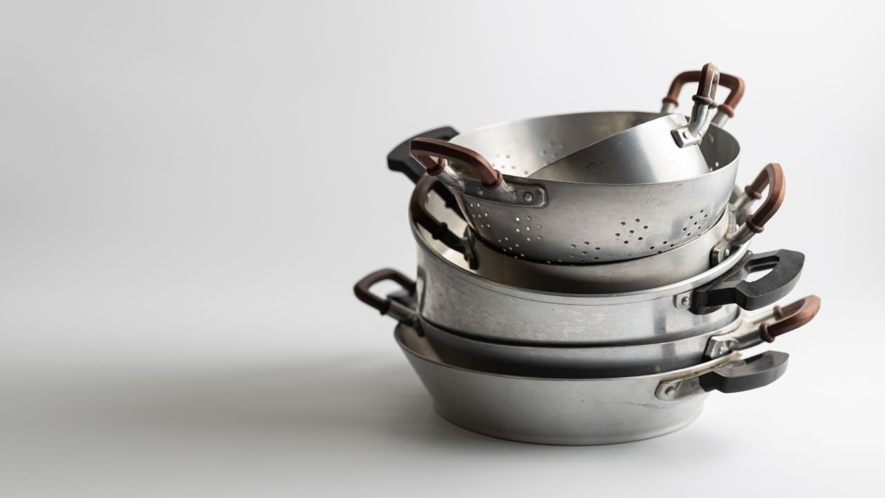 गुरुवारचा दिवस देवगुरु बृहस्पती गुरू आणि भगवान विष्णूंना समर्पित आहे. बृहस्पती ग्रह धन, समृद्धी, ज्ञान आणि सौभाग्याचा कारक मानले जाते. त्यामुळे या दिवशी नवीन भांडी, विशेषत: पितळ किंवा तांब्याची भांडी खरेदी करणे खूपच फलदायी ठरते.