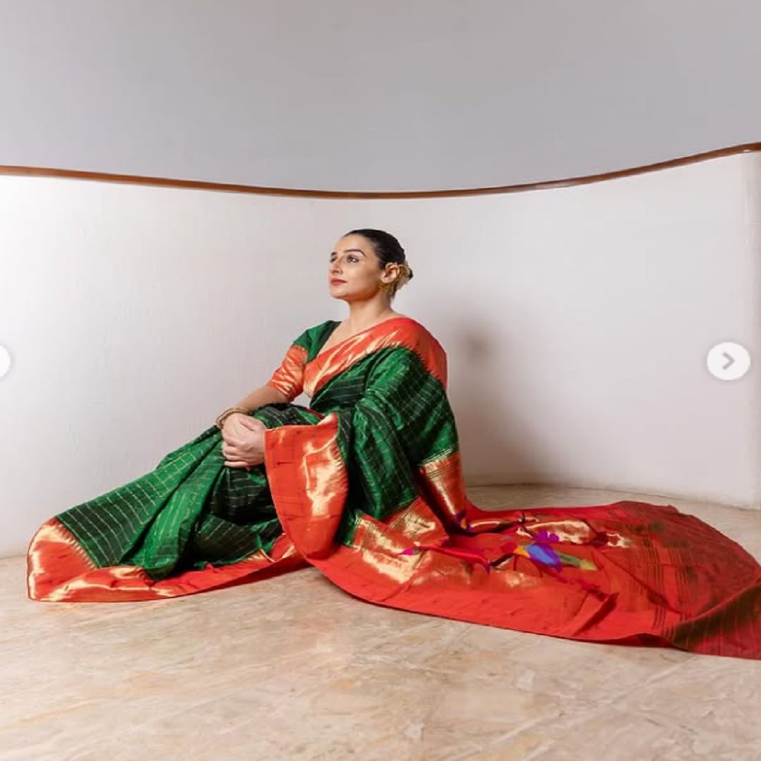 आता दिवाळी देखील जवळ आली आहे, त्यामुळे तुम्ही विद्या बालन हिचे क्लासी लूक फॉलो करु शकता. अभिनेत्री कायम चाहत्यांना फॅशन गोल्स देत असते. 