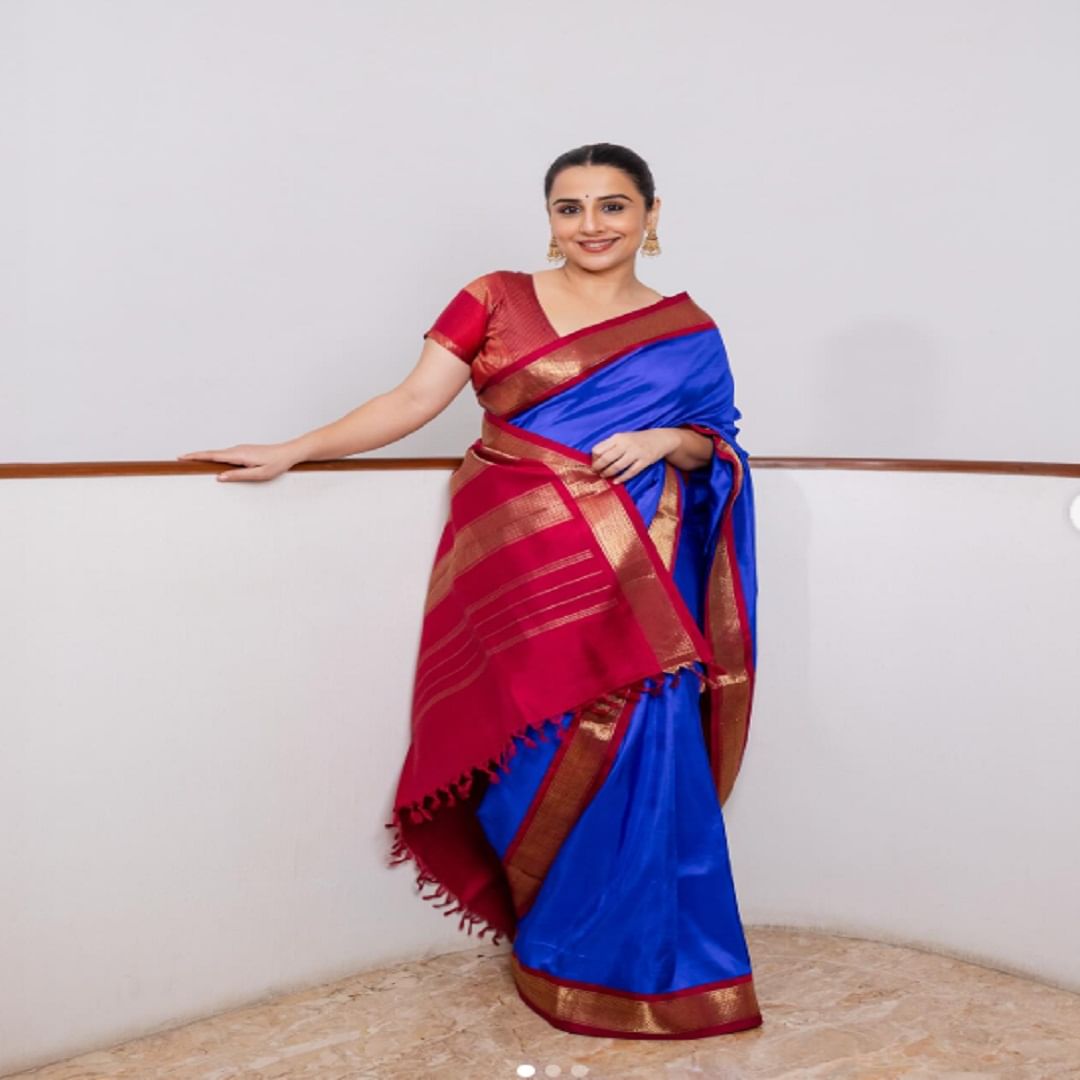 अभिनेत्री विद्या बालन कायम सोशल मीडियावर सक्रिय असते. सोशल मीडियावर तिच्या चाहत्यांची संख्या देखील फार मोठी आहे. चाहत्यांच्या संपर्कात राहण्यासाठी अभिनेत्री कायम स्वतःचे फोटो आणि व्हिडीओ सोशल मीडियावर पोस्ट करत असते. 