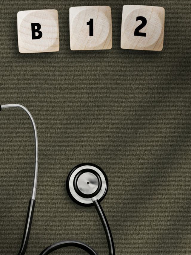 शरीरात विटामिन बी-12 च्या कमतरतेने दिसतात हे संकेत
