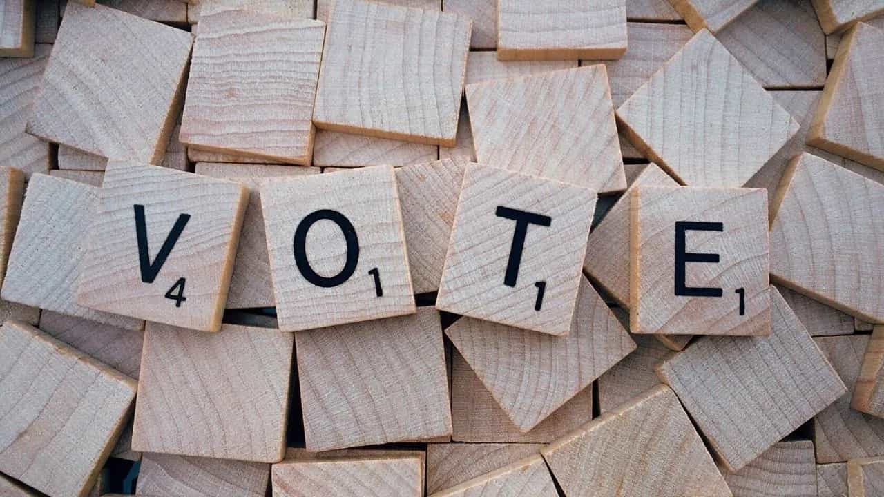 भारतातील या लोकांना नाही मतदानाचा हक्क, कारण घ्या जाणून