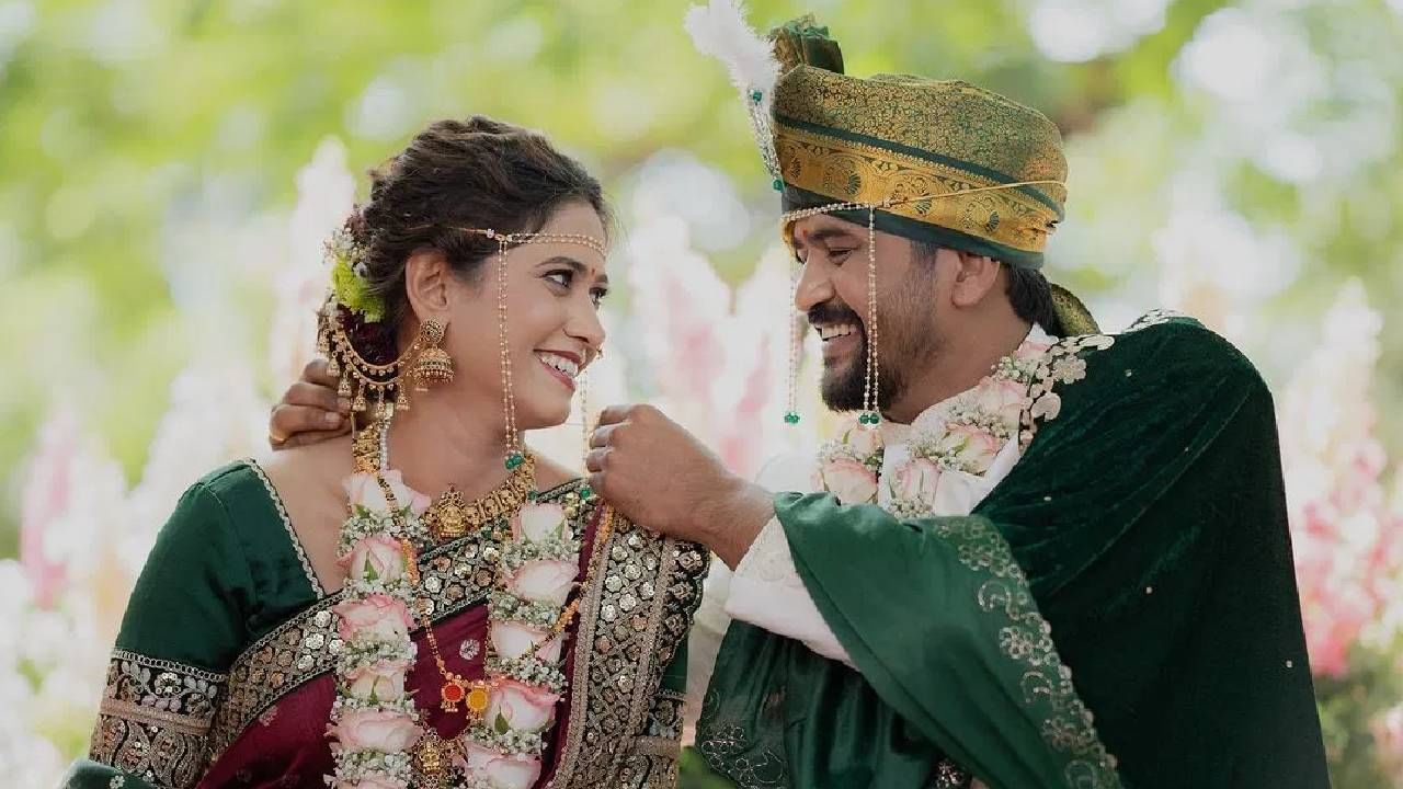 'जीव माझा गुंतला' या मालिकेतून घराघरात पोहोचलेली लोकप्रिय जोडी योगिता चव्हाण आणि सौरभ चौघुले विभक्त झाल्याची सध्या जोरदार चर्चा आहे. या दोघांनी सोशल मीडियावरून लग्नाचे फोटो डिलिट केले आहेत. त्याचप्रमाणे एकमेकांना अनफॉलो केलंय.