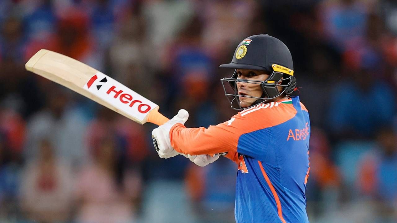 अभिषेक शर्मा भारताकडून टी20 क्रिकेटमध्ये सर्वाधिक धावा करणारा फलंदाज ठरला आहे. अभिषेकने या वर्षात एकूण 705 धावा केल्या आहेत. यापूर्वी हा विक्रम शिखर धवनच्या नावावर होता. त्याने 2018 मध्ये 689 धावा केल्या होत्या. (Photo- BCCI Twitter)