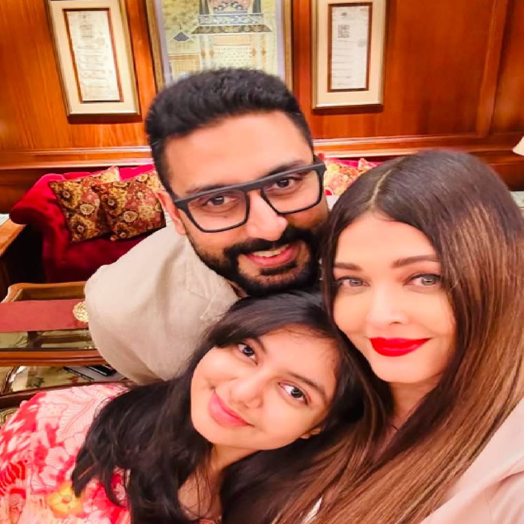 बऱ्याच काळापासून ऐश्वर्या बच्चन कुटुंबासोबत एका फ्रेममध्ये दिसलेली नाही. दोघांच्या नात्याबद्दल लोक सोशल मीडियावर आपलं मत मांडत असतात. आता पाकिस्तानी मौलवीच स्टेटमेंट चर्चेत आहे. 