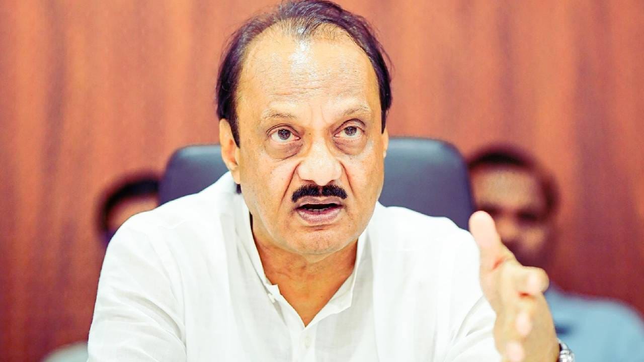 बीडमध्ये खळबळ, अजित पवार यांनी अचानक घेतला अत्यंत मोठा निर्णय, थेट धारूरनंतर...