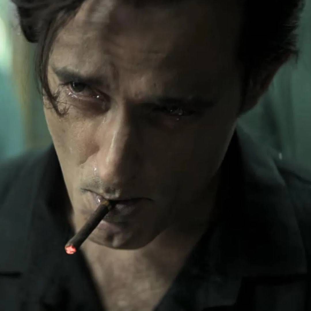 अर्जुन रामपाल सुद्धा ट्रेलरमध्ये बऱ्यापैकी दिसला. स्क्रीन टाइममध्ये प्रेक्षकांना अक्षय खन्नाचा सुद्धा जलवा पहायला मिळाला. छावामध्ये अक्षयने रंगवलेल्या औरंगजेबाच्या कॅरेक्टरची आठवण झाली. या दोन्ही चित्रपटांसाठी त्याने किती मानधन घेतलं? हे तुम्हाला माहितीय का?. 