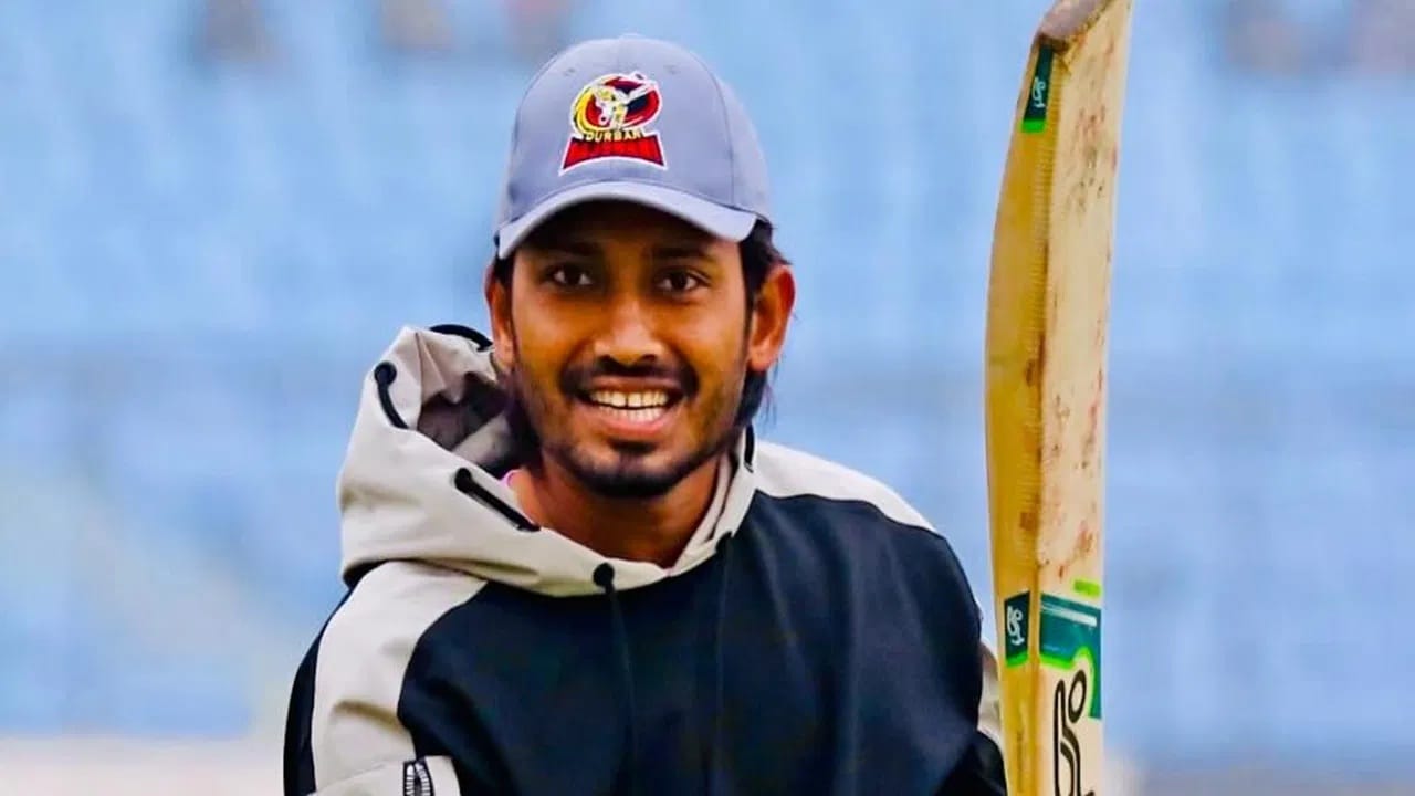 अनमुल हक बिजॉय याने बीपीएल स्पर्धेत आतापर्यंत 131 सामने खेळले आहेत. अनमुलने या दरम्यान 2 हजार 776 धावा केल्या आहेत. अनमुलने या दरम्यान 1 शतक आणि 16 अर्धशतकं झळकावली आहेत. (Photo Credit :  Instagram)