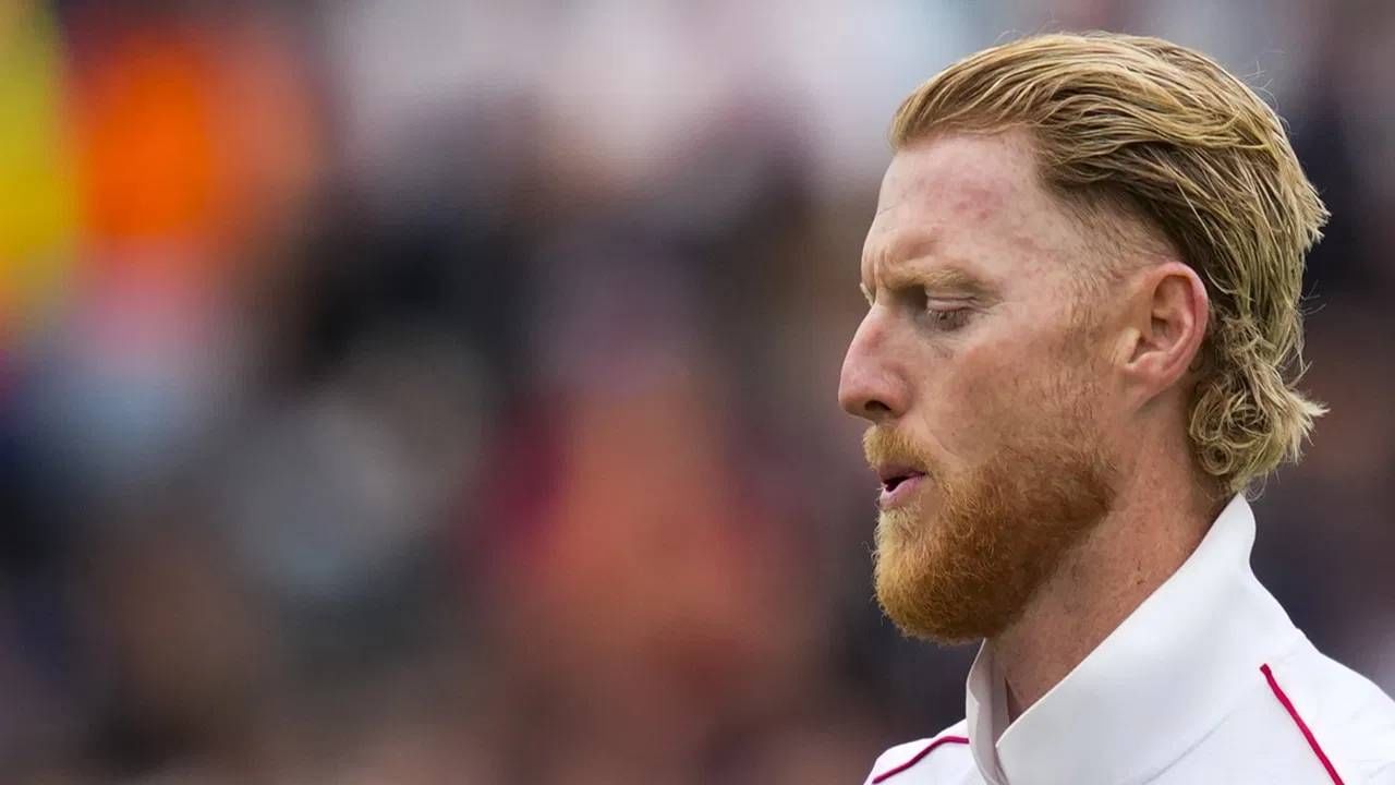 इंग्लंडने 12 खेळाडूंच्या संघात एकमेव फिरकीपटू शोएब बशीरला जागा दिली आहे. वेगवान गोलंदाजात आर्चर, वुड, एटकिंसन आणि कार्सला जागा दिली आहे. हे गोलंदाज 12 खेळाडूत आहेत. (फोटो-PTI)