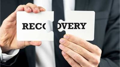 कर्जदाराचा झाला मृत्यू, मग कोण फेडेल Loan? कर्ज माफ होते का?