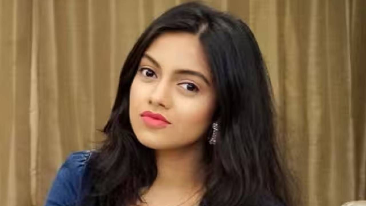 पलाश आणि बिरवाच्या कुटुंबीयांनाही त्यांच्या रिलेशनशिपबद्दल माहीत होतं. इतकंच नव्हे तर दोन्ही कुटुंबीयांकडून त्यांच्या नात्याला पूर्ण पाठिंबासुद्धा होता. परंतु पलाश आणि बिरवाचं नातं फार काळ टिकू शकलं नव्हतं.
