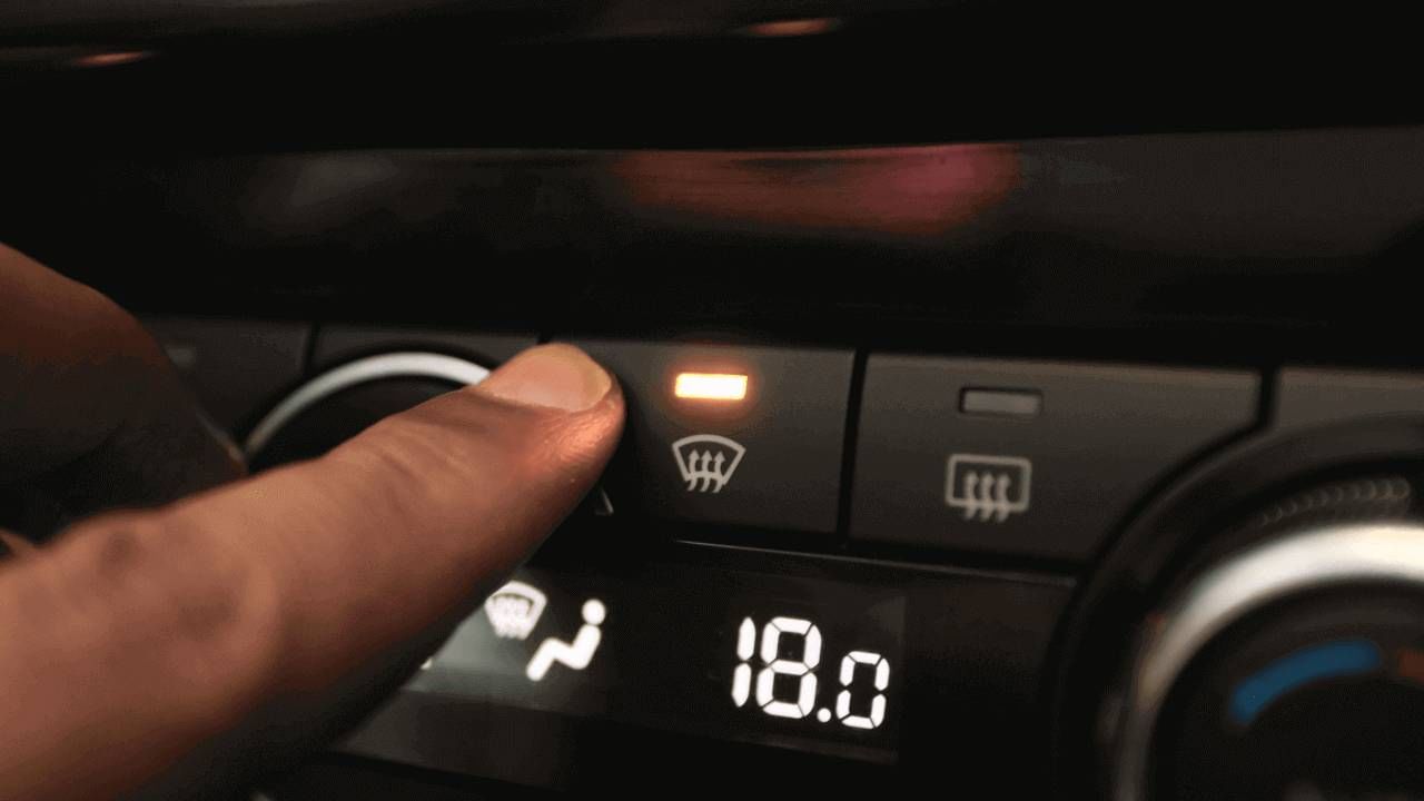 हिवाळ्यात डिफॉगरचा योग्य वापर कसा करायचा? जाणून घ्या हिवाळ्यात डिफॉगरचा योग्य वापर कसा करायचा? जाणून घ्या