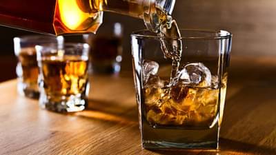 Alcohol : मद्यप्रेमींसाठी स्वर्ग आहेत ही ठिकाणे, भारतातील या शहरांमध्ये मिळते सर्वात स्वस्त दारू