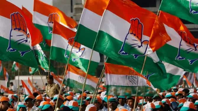 धाड धाड राजीनामे, ऐन निवडणुकीत काँग्रेसच्या गोटात खळबळ, सर्वात मोठी अपडेट समोर!