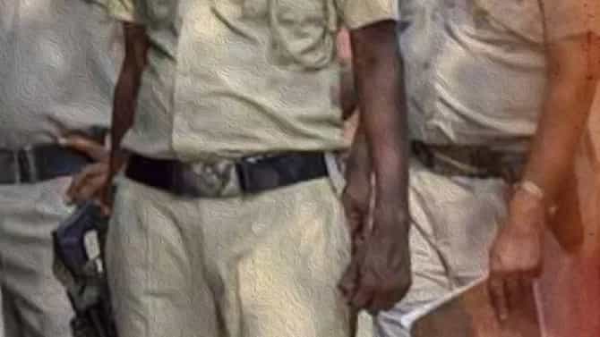 चप्पलचा पट्टा तुटण्याची छोटीशी गोष्ट, आधी बकार मागितला मग दोघांची मुंडकी कुऱ्हाडीने उडवली, कुठे घडली ही धक्कादायक घटना?