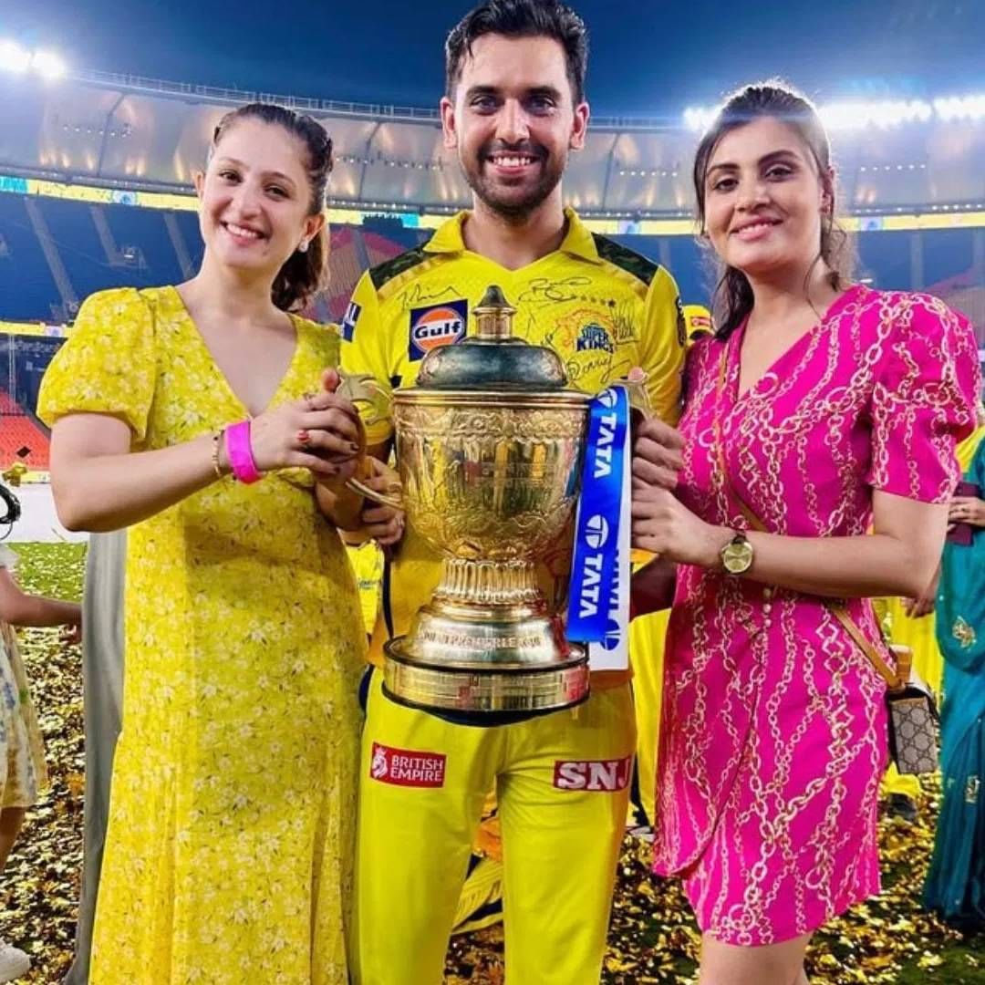 ज्यावेळी जयाचे फोटो व्हायरल झाले, त्यावेळी लोकांना कोणीतरी ती विदेशी आहे असं वाटलं. मालतीने सोशल मीडियावर पोस्ट केलेली की, मला वहिनी मिळाली, ती परदेशी नाही, तर दिल्लीची आहे. 