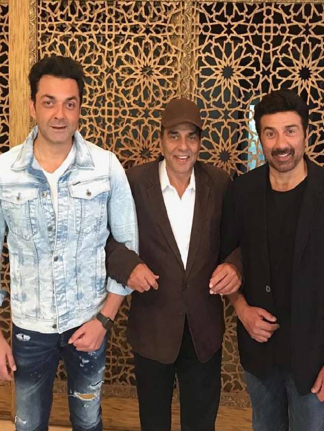 धर्मेंद्र यांच्या अस्थी विसर्जनासाठी हरिद्वार पोहोचलं देओल कुटुंब